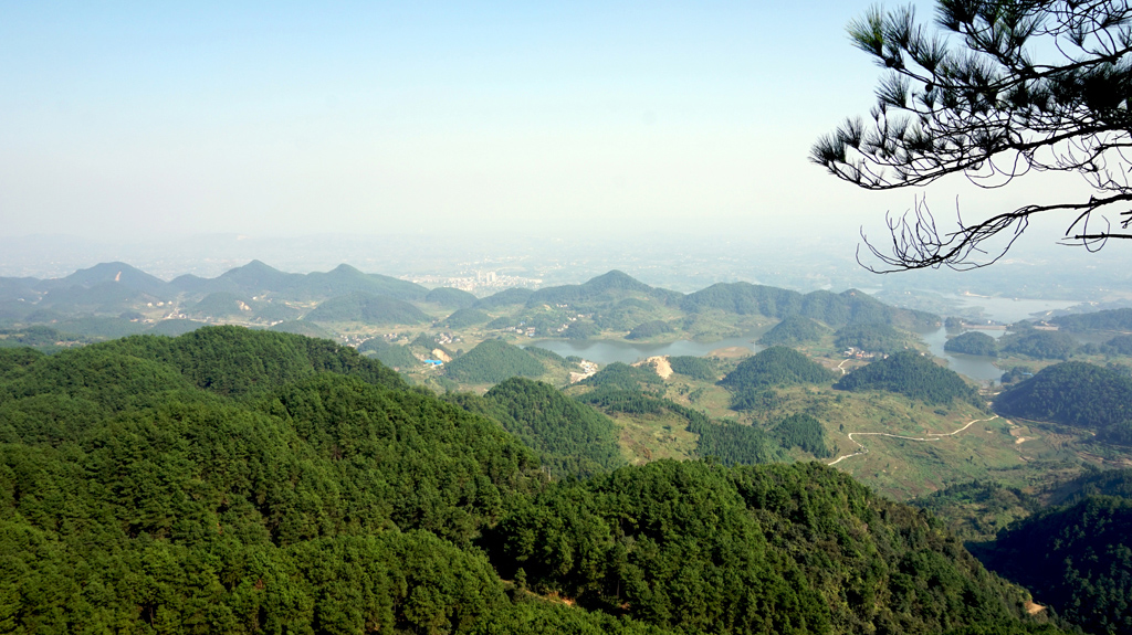 垫江登山群国庆节登长寿五华山