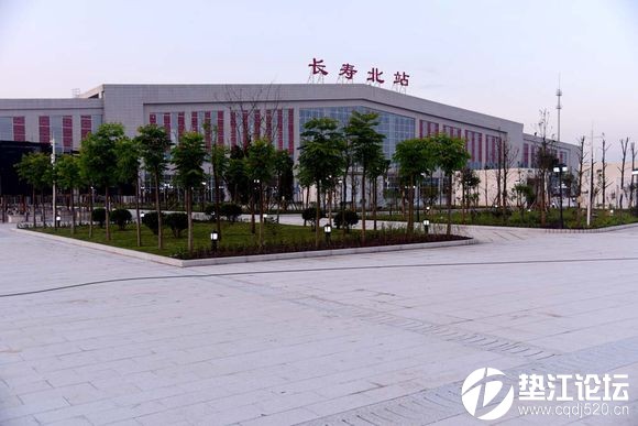 渝万铁路长寿北站站前广场施工进入收尾阶段