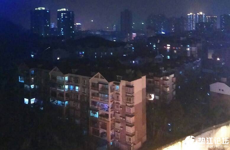 凤山公园看垫江夜景,原来垫江夜景这么漂亮