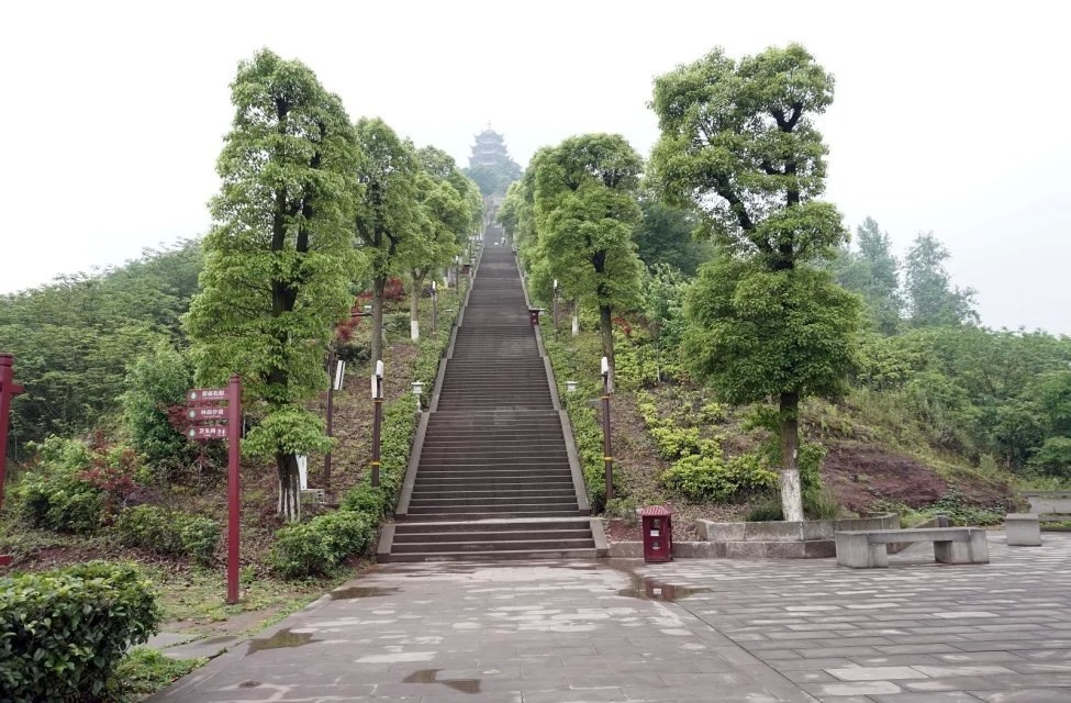 长寿菩提山风光.